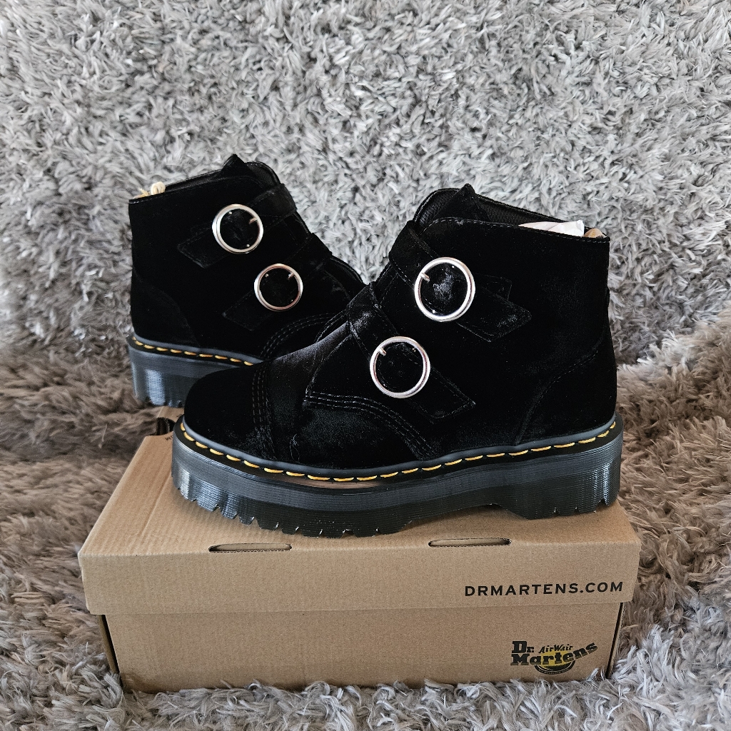 Woman's Boots Dr. Martens Vegan Devon Velvet Platform Boots